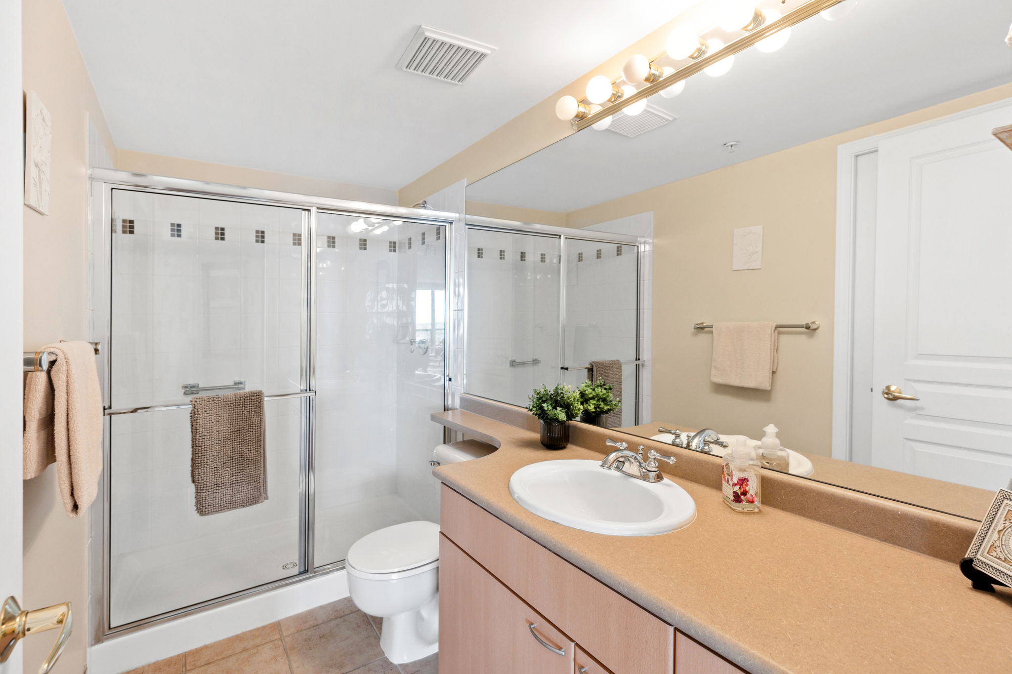 906 108 E 14th Street,  North Vancouver 20
