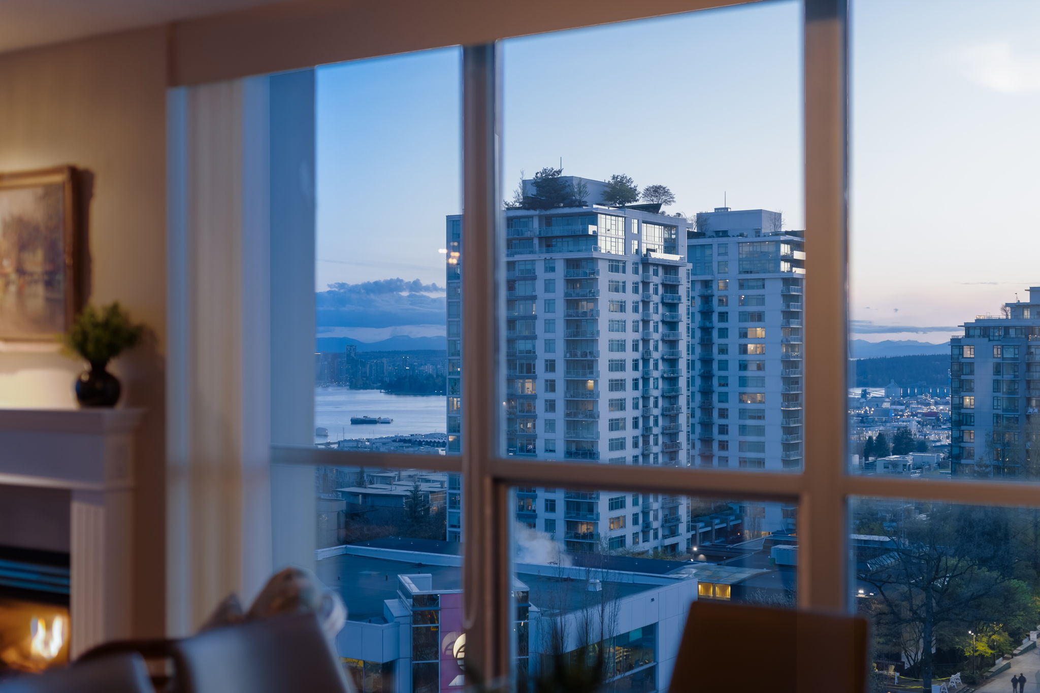906 108 E 14th Street,  North Vancouver 36