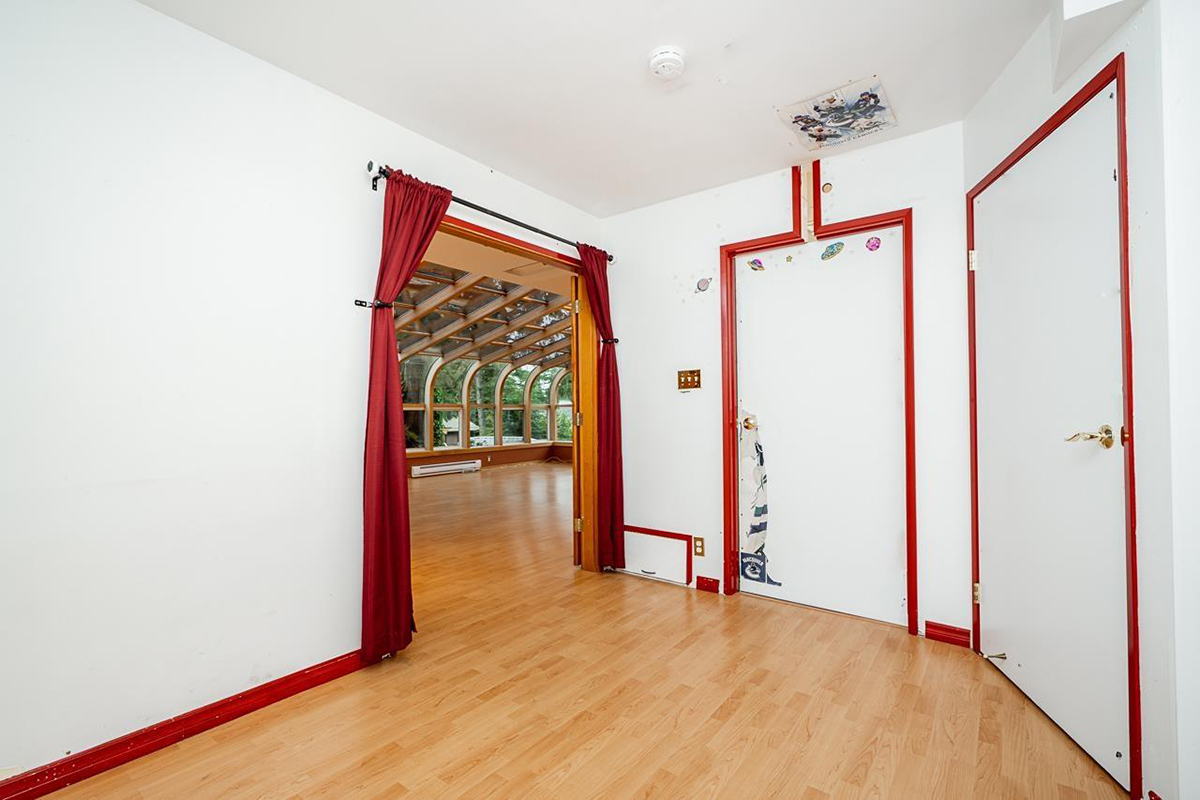 1355 Chamberlain Drive, North Vancouver 19
