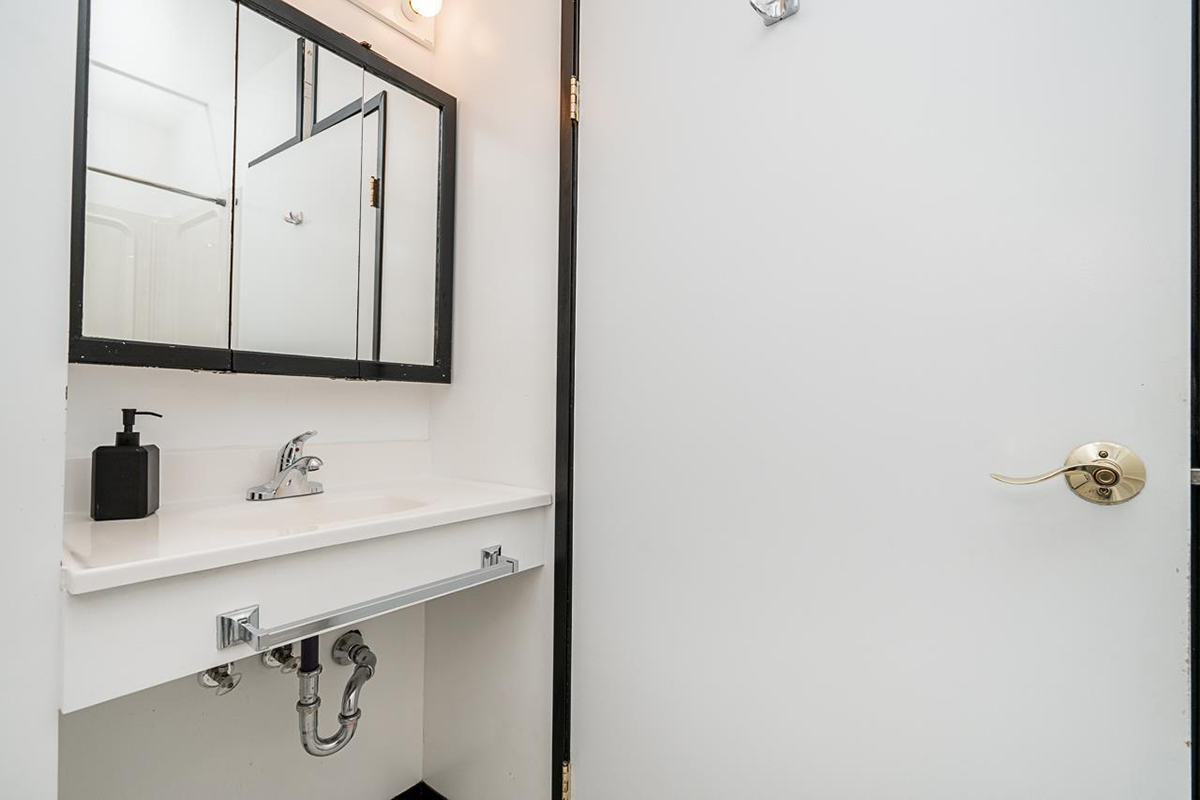 1355 Chamberlain Drive, North Vancouver 21