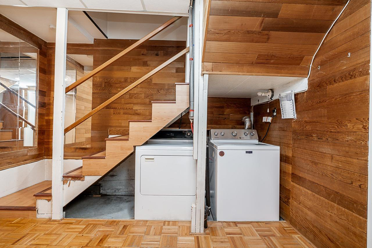 1355 Chamberlain Drive, North Vancouver 30