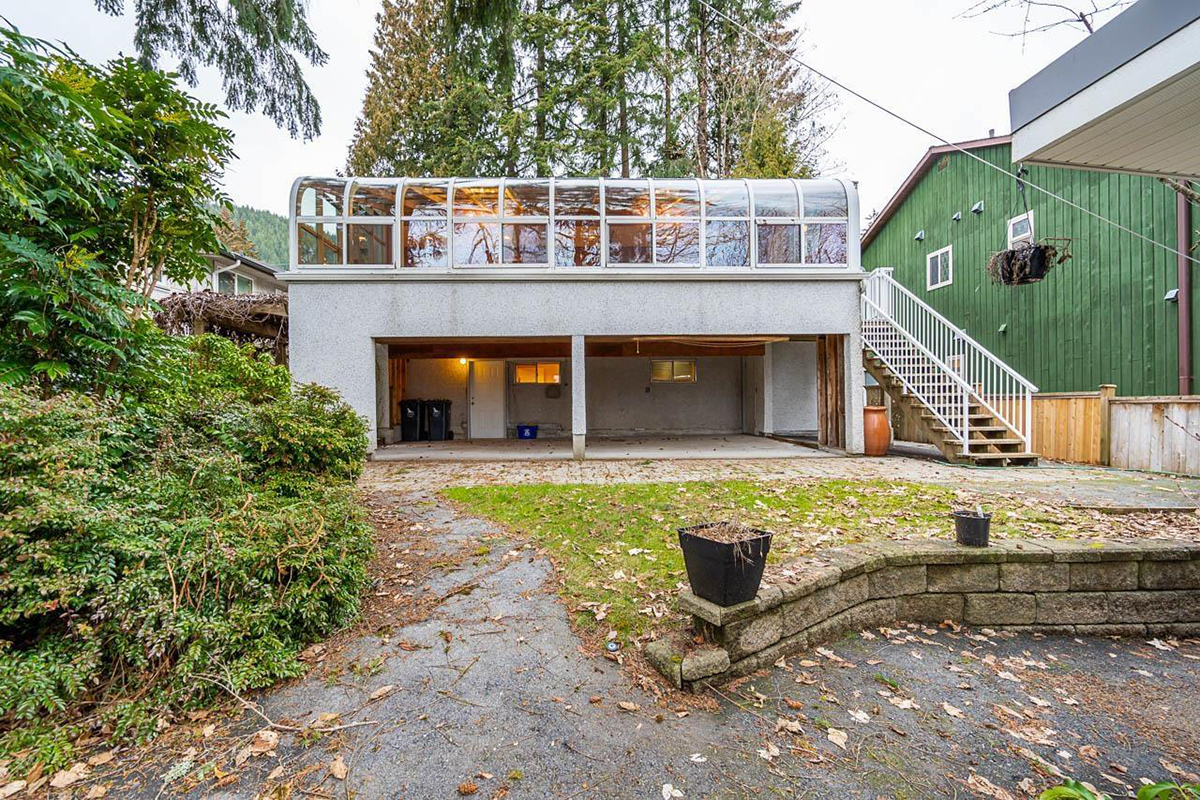1355 Chamberlain Drive, North Vancouver 34