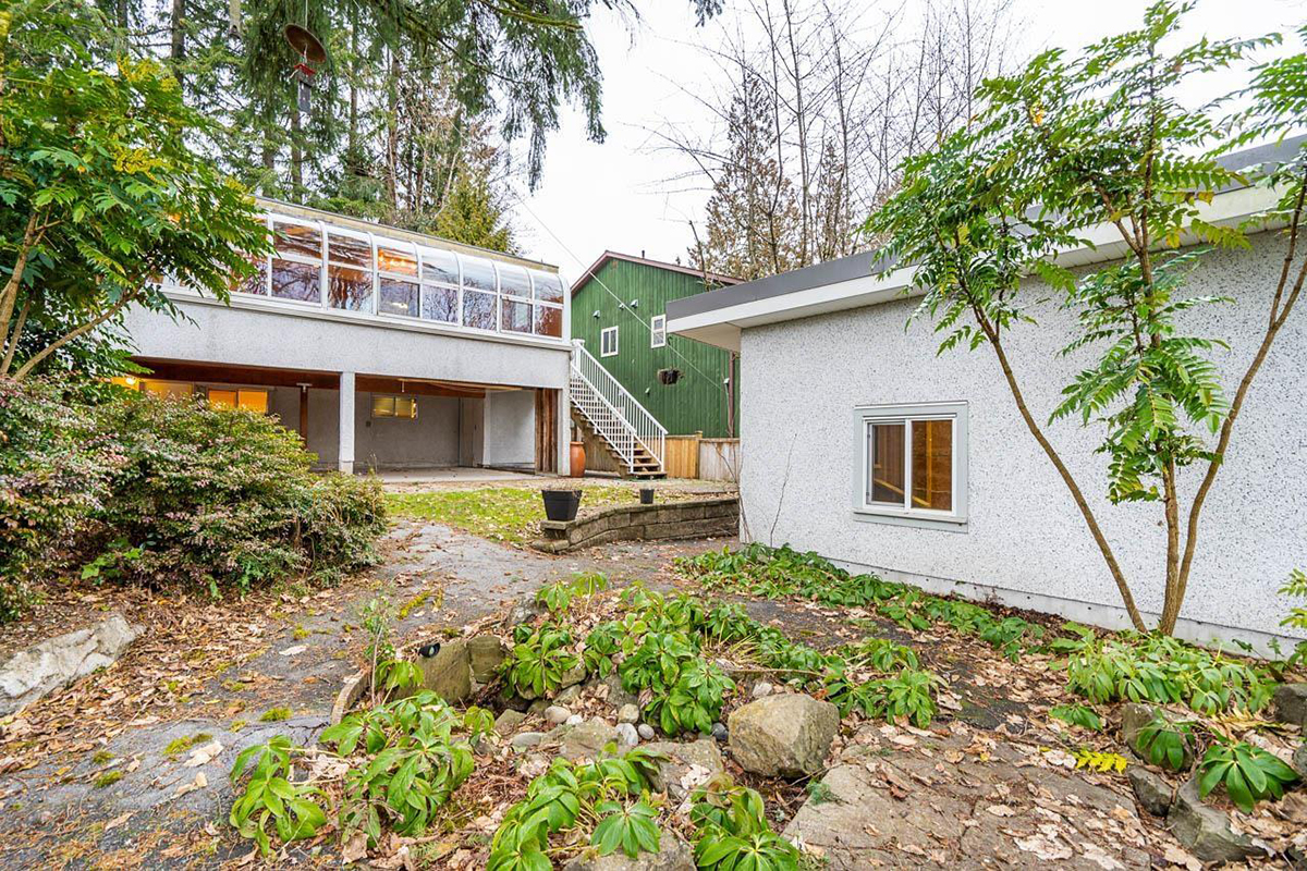 1355 Chamberlain Drive, North Vancouver 35
