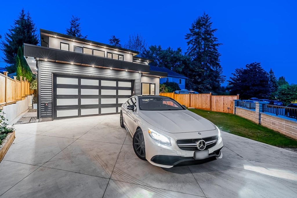 866 E 10th Street, North Vancouver
