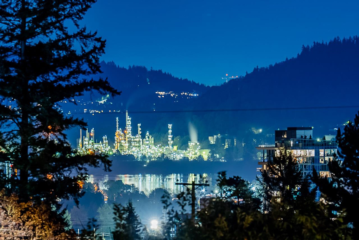 866 E 10th Street, North Vancouver 39