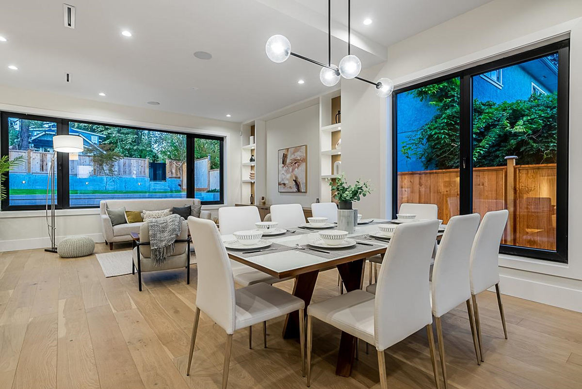 866 E 10th Street, North Vancouver 8