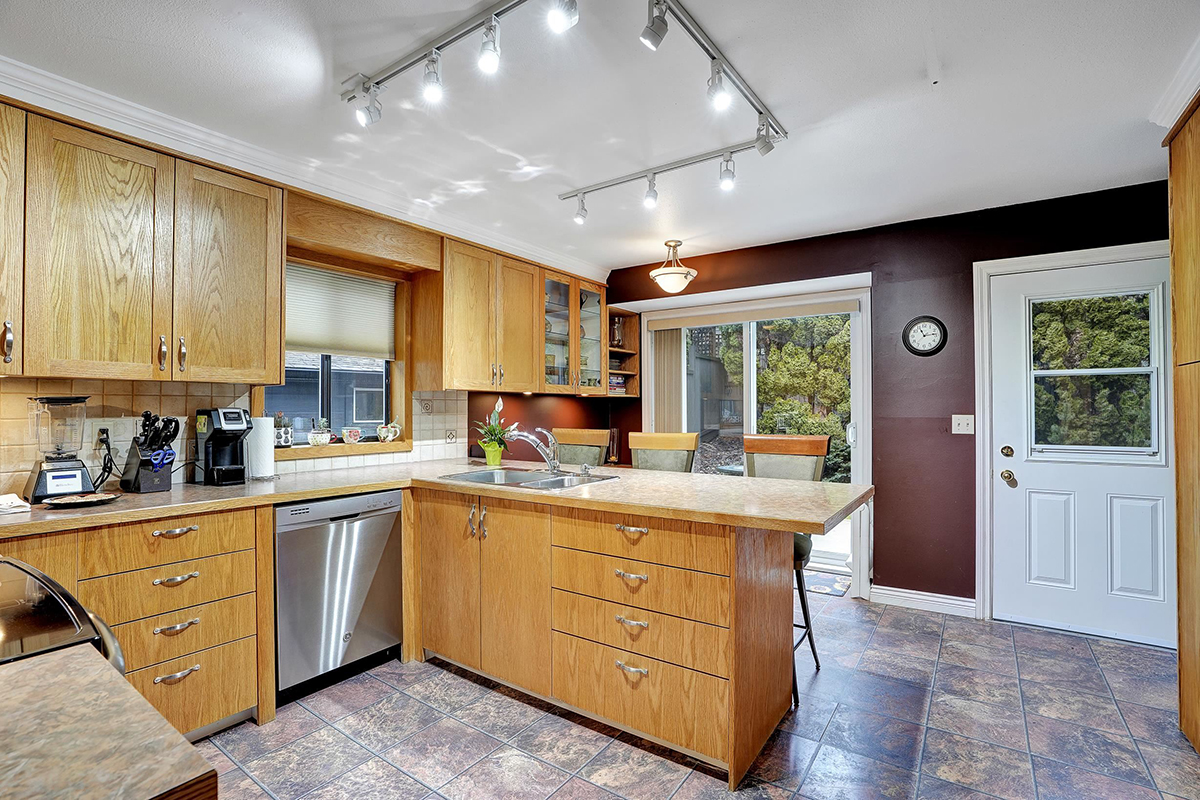 949 Lynwood Avenue, Port Coquitlam 12