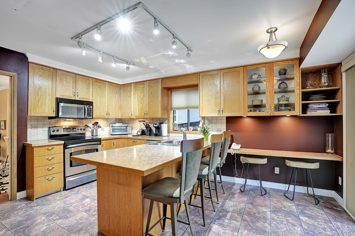949 Lynwood Avenue, Port Coquitlam 14