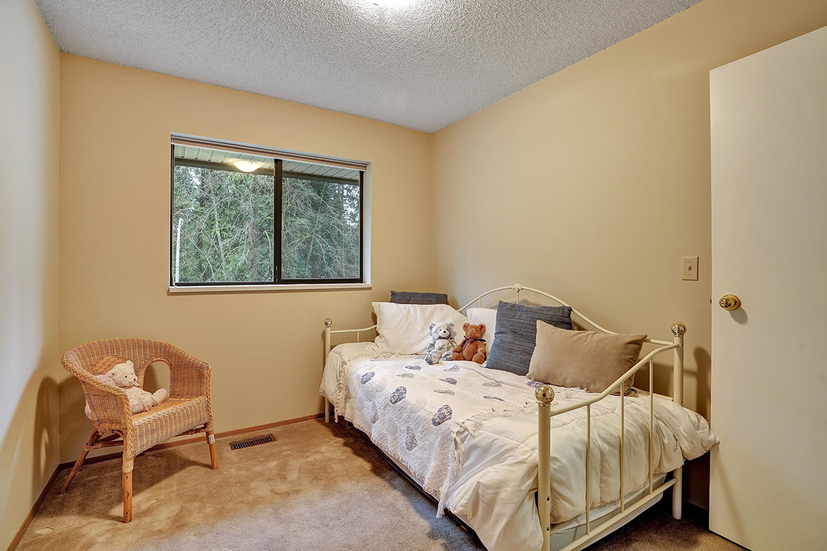 949 Lynwood Avenue, Port Coquitlam 24