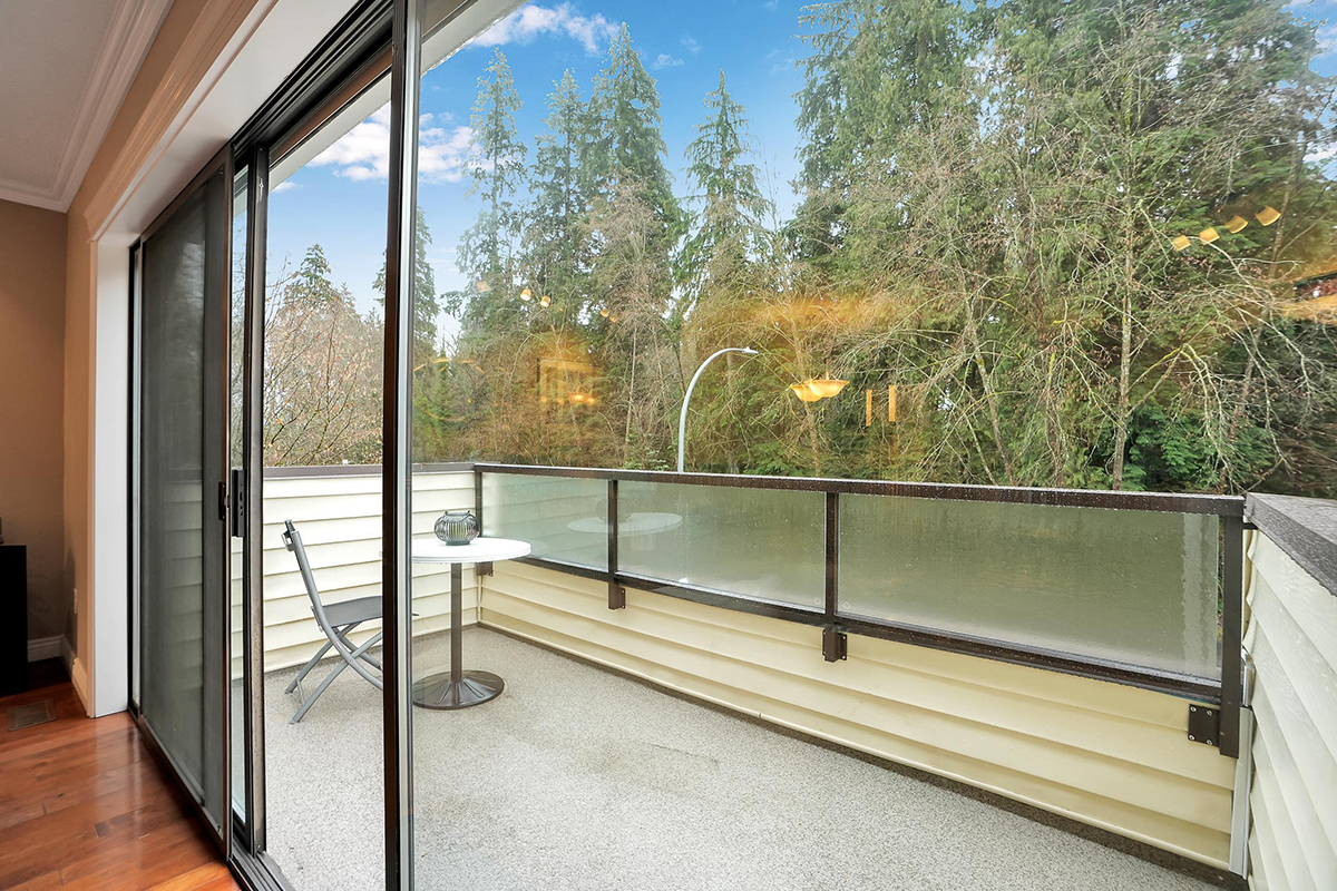 949 Lynwood Avenue, Port Coquitlam 25