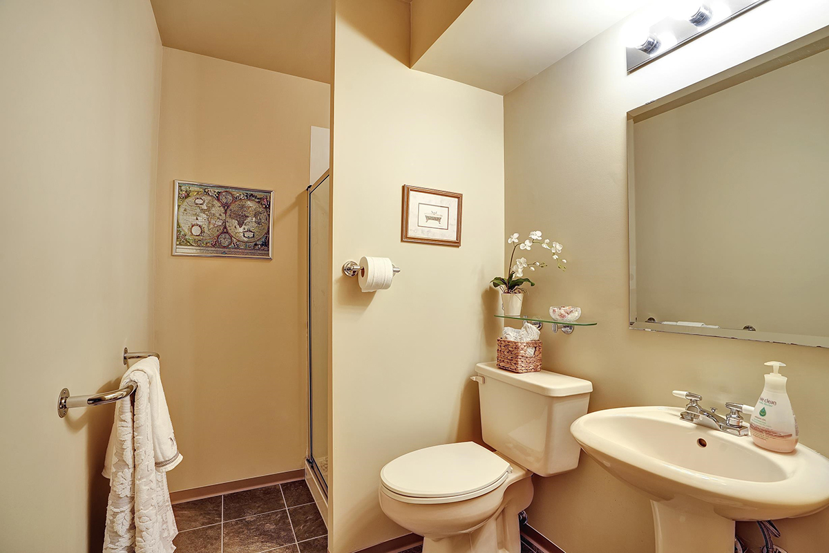 949 Lynwood Avenue, Port Coquitlam 27