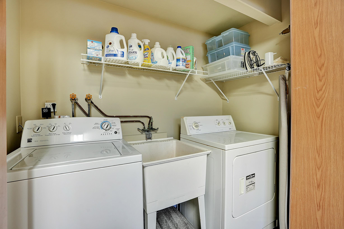 949 Lynwood Avenue, Port Coquitlam 30