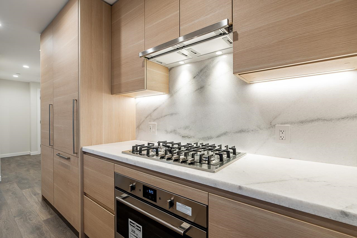 1004 308 Morrissey Road, Port Moody 11