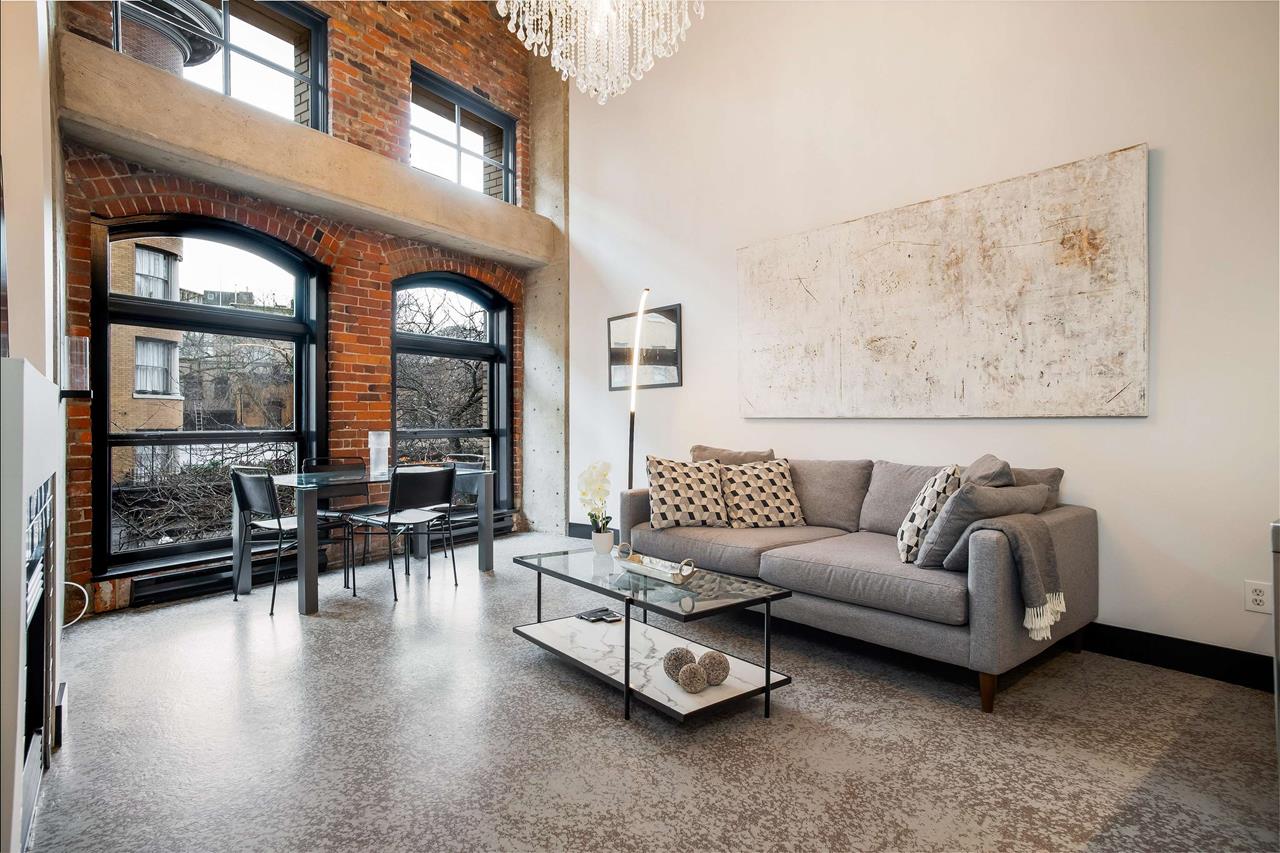 306 27 Alexander Street, Vancouver 15