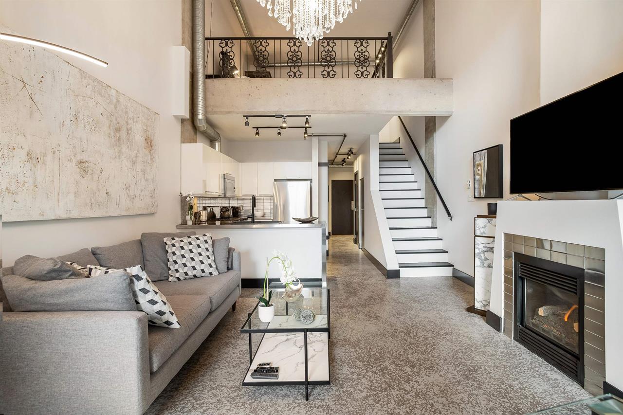 306 27 Alexander Street, Vancouver 11