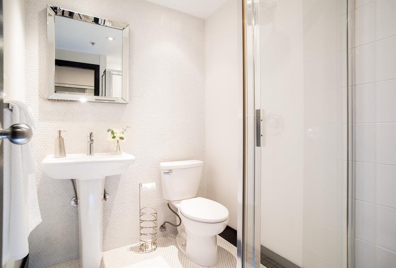 306 27 Alexander Street, Vancouver 35
