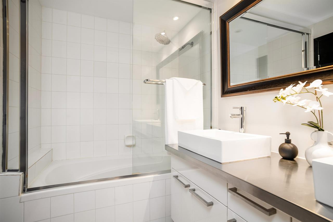306 27 Alexander Street, Vancouver 32