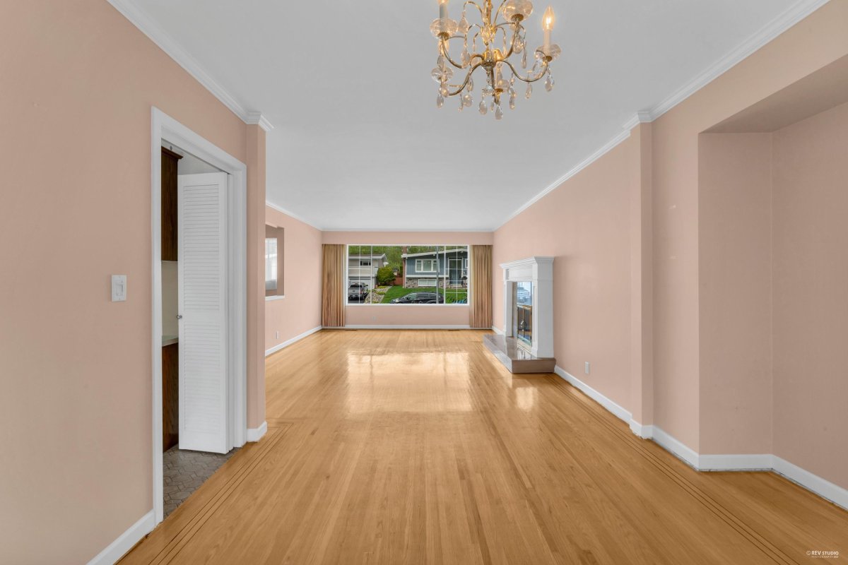 665 Foress Drive, Port Moody 11