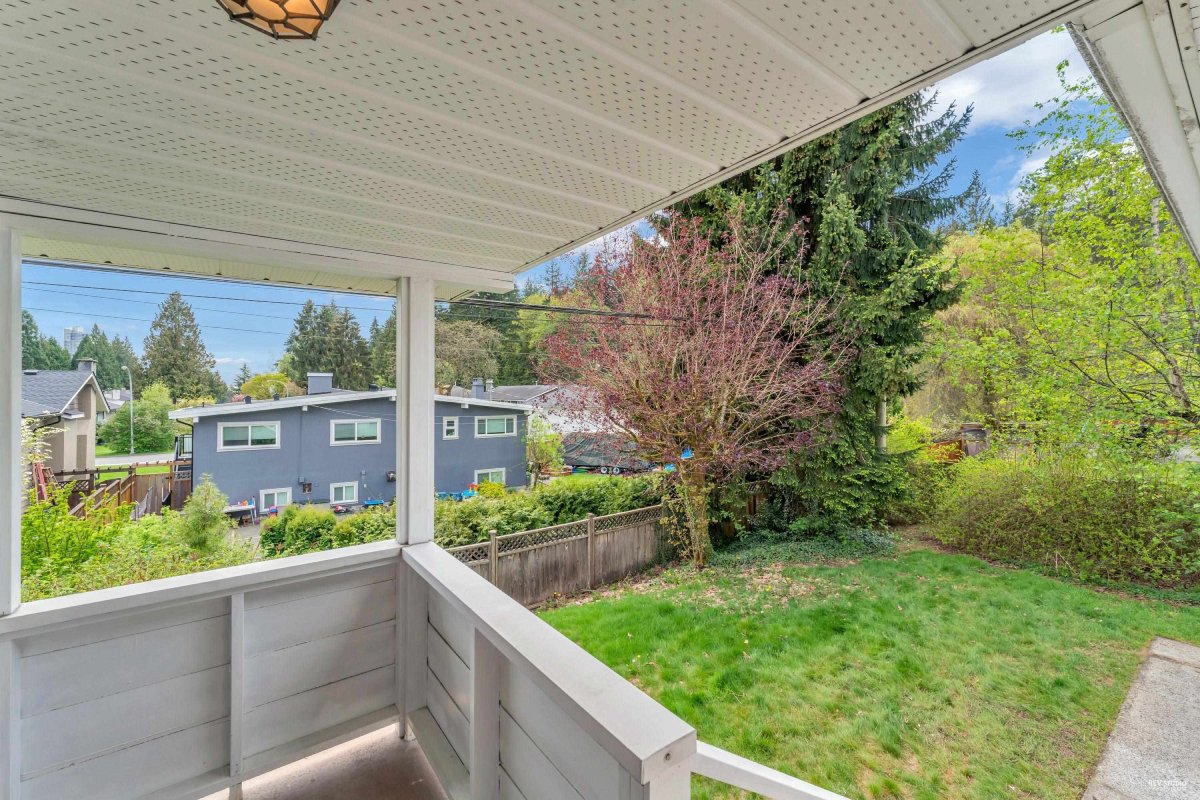 665 Foress Drive, Port Moody 17