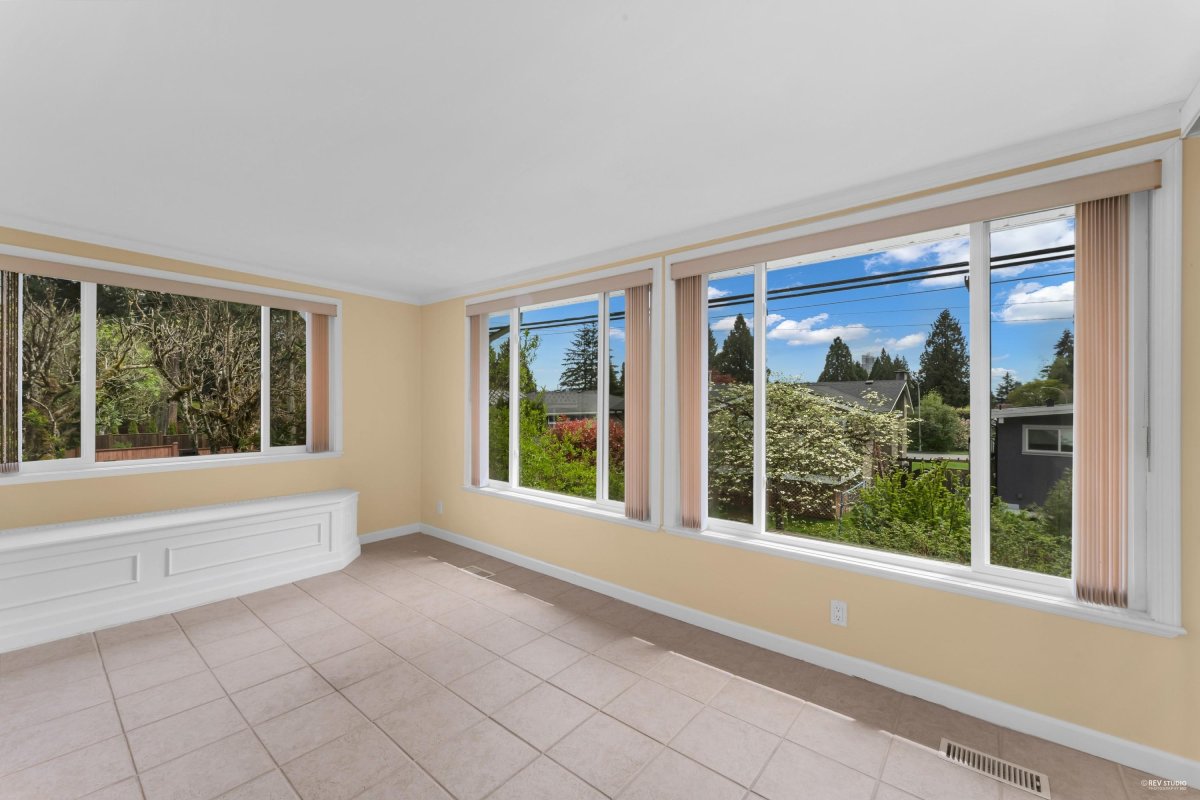 665 Foress Drive, Port Moody 19
