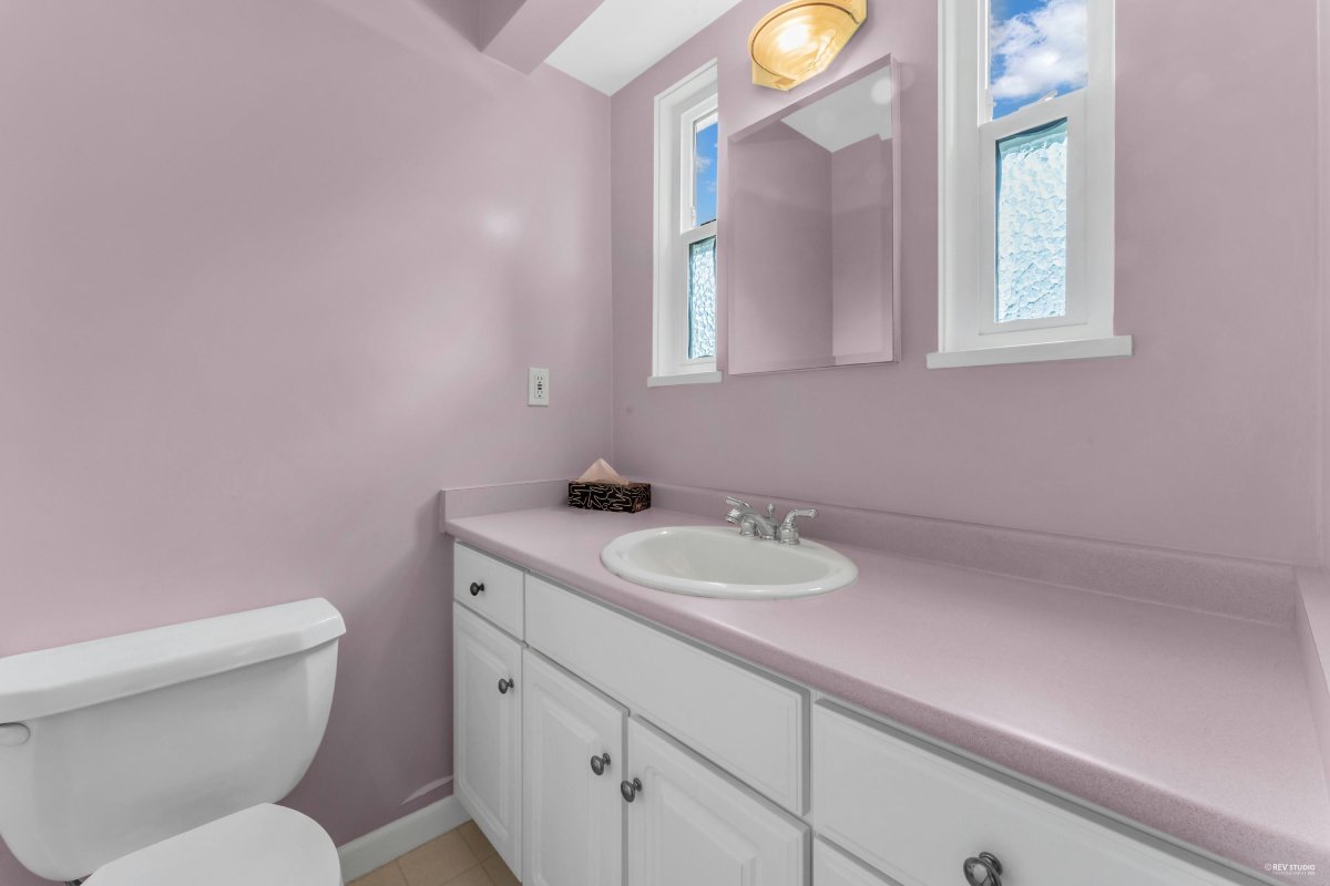 665 Foress Drive, Port Moody 22