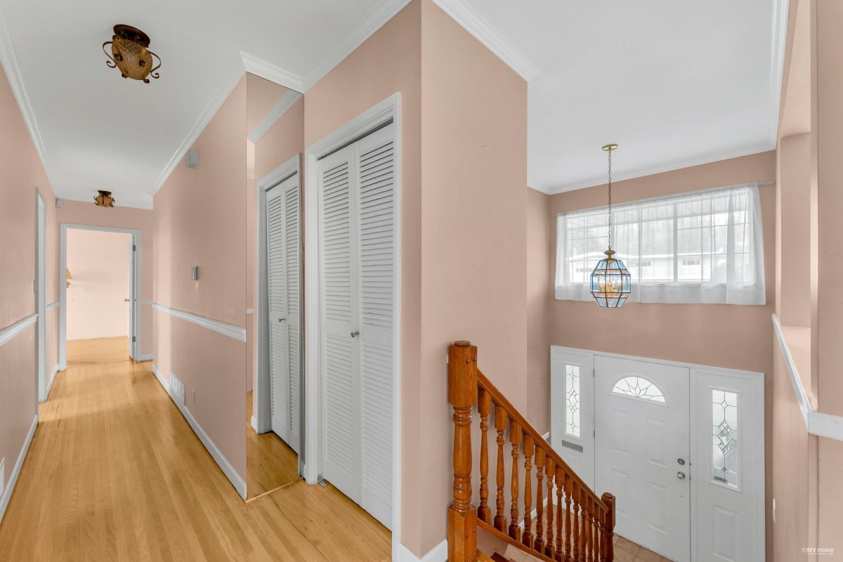665 Foress Drive, Port Moody 31