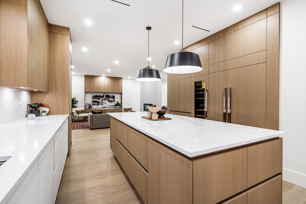 916 Calverhall Street, North Vancouver 14