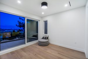 916 Calverhall Street North Vancouver-12