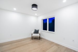 916 Calverhall Street North Vancouver-14