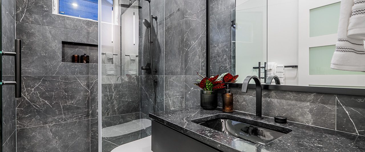 916 Calverhall Street North Vancouver-17