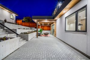 916 Calverhall Street North Vancouver-19