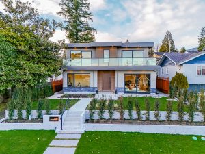 916 Calverhall Street North Vancouver-25