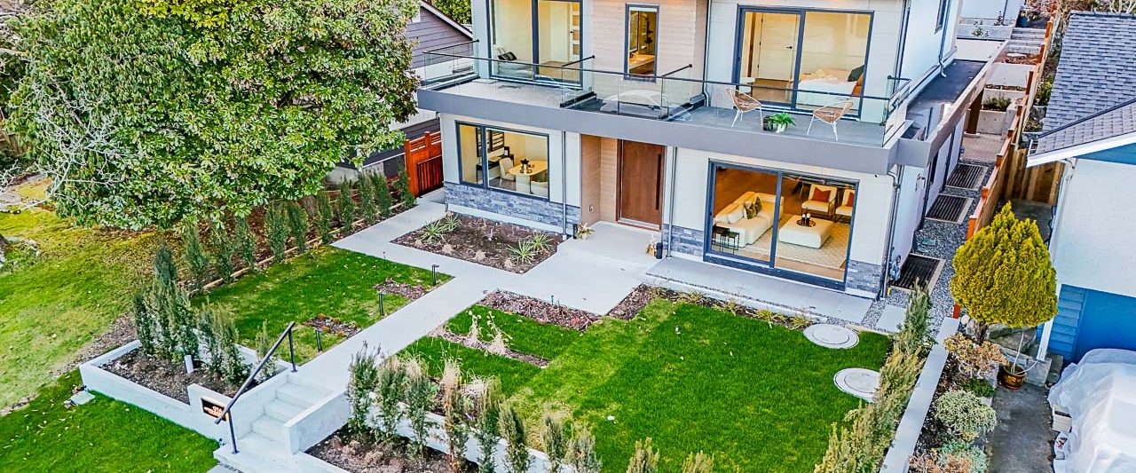 916 Calverhall Street North Vancouver-27