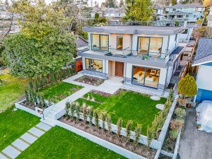 916 Calverhall Street North Vancouver-27