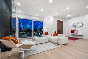 916 Calverhall Street North Vancouver-3
