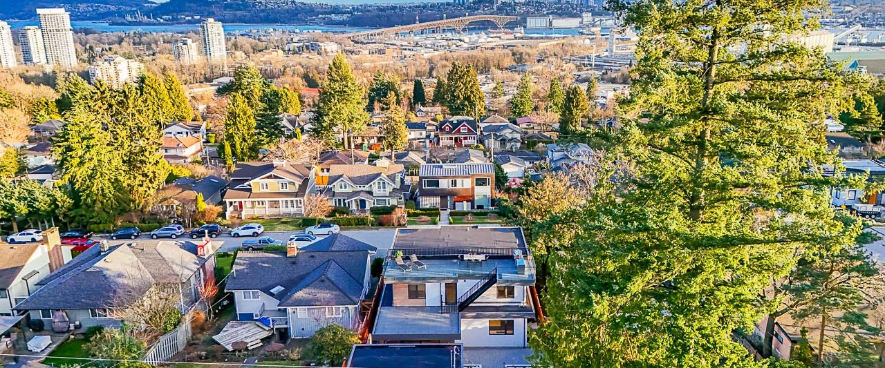 916 Calverhall Street North Vancouver-37