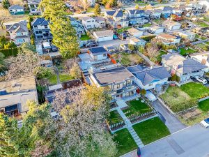 916 Calverhall Street North Vancouver-38