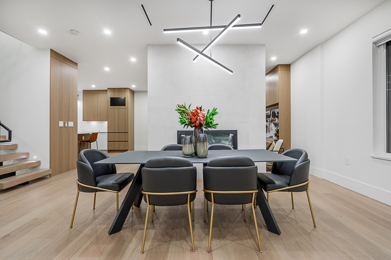 916 Calverhall Street, North Vancouver 7