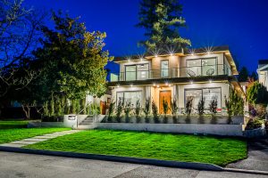 916 Calverhall Street North Vancouver-5