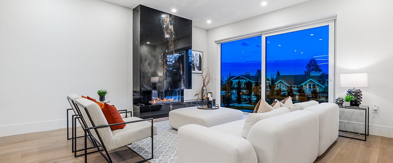 916 Calverhall Street North Vancouver-8