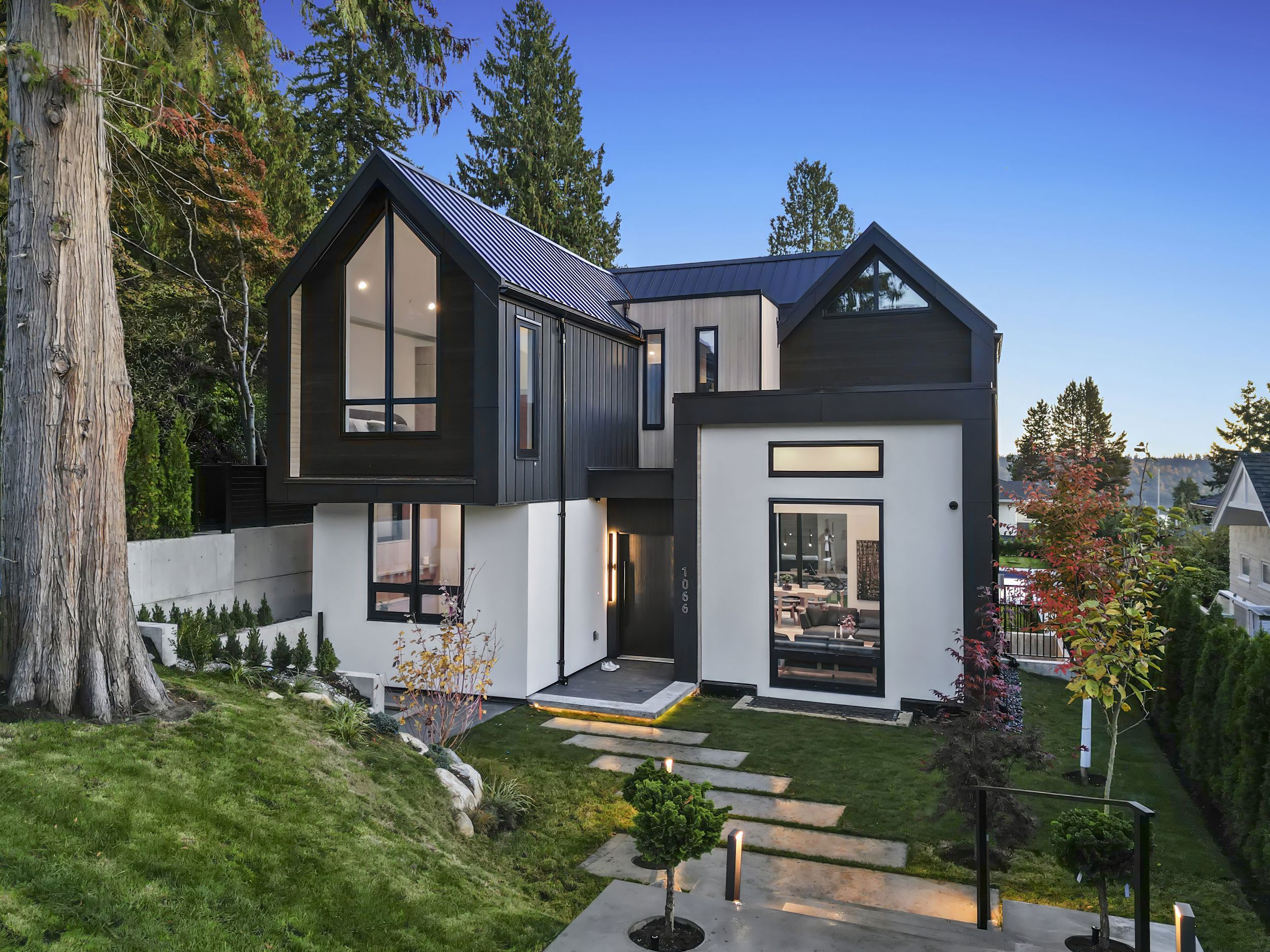 1066 FULTON AVENUE, WEST VANCOUVER, Sentinel Hill 4