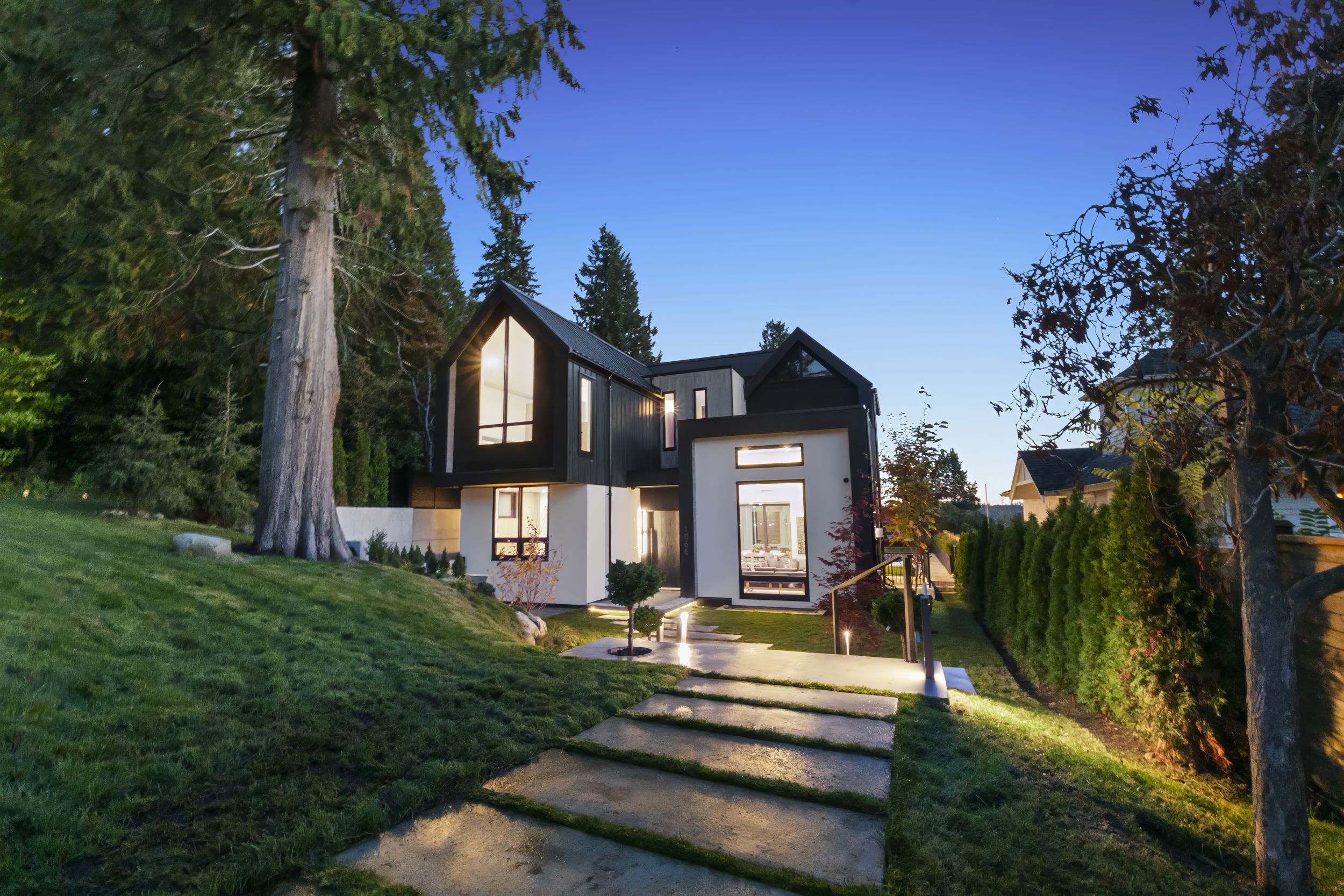 1066 FULTON AVENUE, WEST VANCOUVER, Sentinel Hill 64
