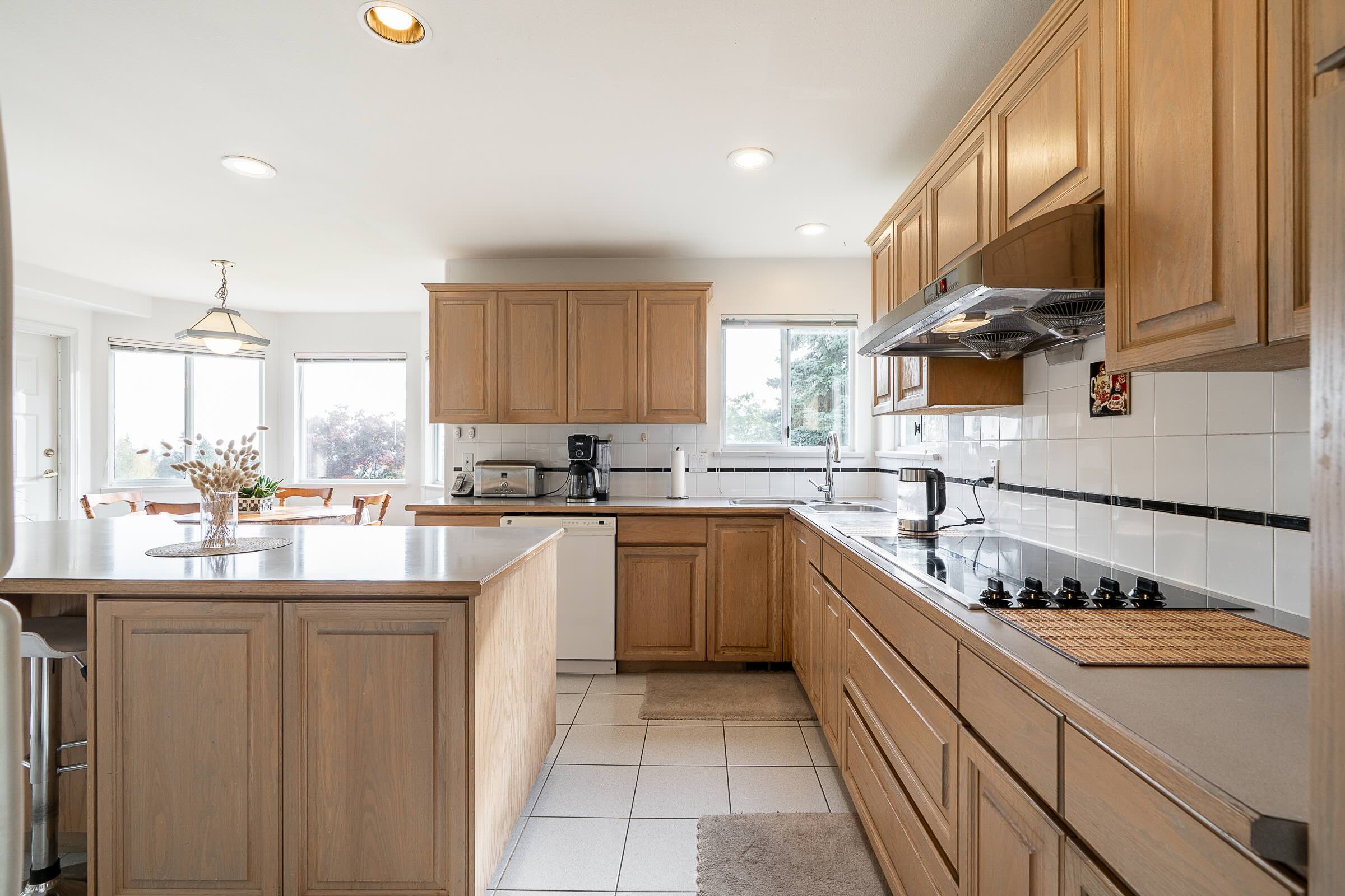 2980 CLIFFROSE CRESCENT, COQUITLAM 10