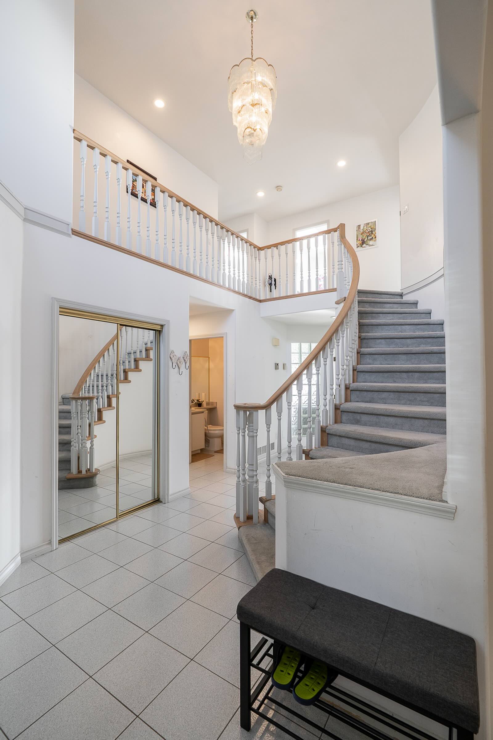2980 CLIFFROSE CRESCENT, COQUITLAM 4